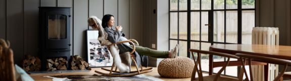 Gravid_kvinde_i_stue_expand-box_576x162