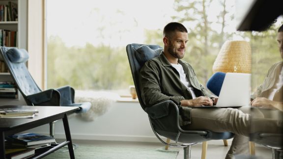 Mandlnestolmcomputertextimage5050576x324