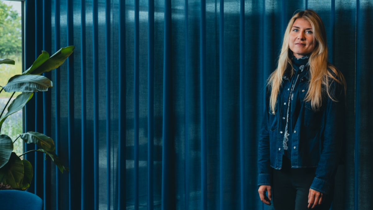 Header-til-portraetside_1200x675_Simone