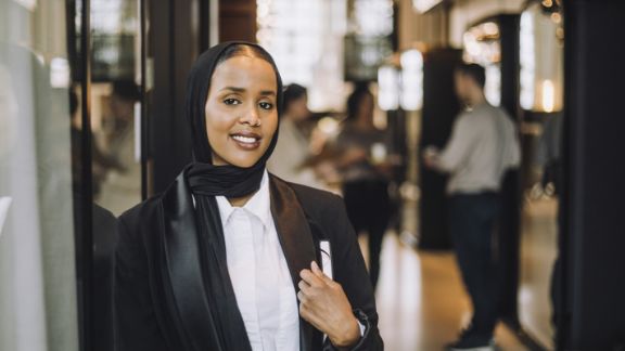 Kvinde_med_trklde_article-card_576x324