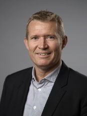 ReneLarsen_person-card_174x232