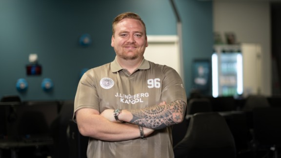 MarkRentzmannUhrbrandKristensen-Trivsel-576x324