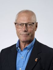 PeterBuron_person-card_174x232