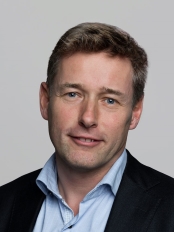 PeterMelvig_person-card_174x232