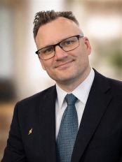 MatiasBjerregaard_person-card_174x232