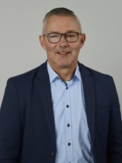 ErikSoerensenWEB-personcard_174x232