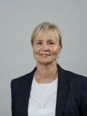 HelleVestergaard_person-card_174x232