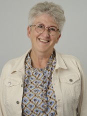 NinaFrederiksenWEB-personcard_174x232