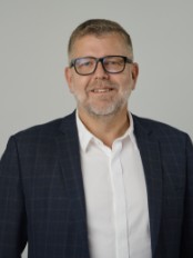 HenningSoerensenWEB-personcard_174x232