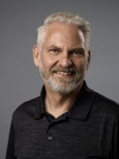 SoerenRingbo_person-card_174x232