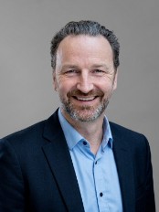 John-Thiel-Parry-person-card-174x232