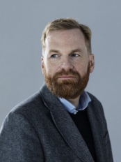 Lars_bo_person-card_174x232