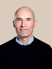 PeterStouby_person-card_174x232