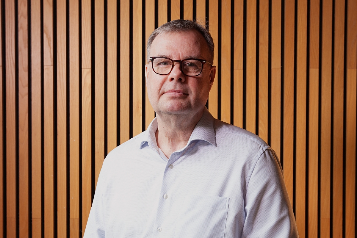 Henrik-Jensen_1200x800