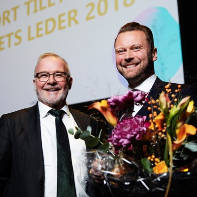 Årets Leder Lasse Rich Henningsen og Ledernes formand Svend Askær