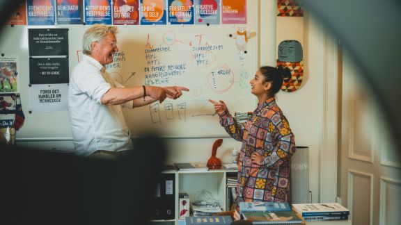 Mentor_article-card_576x324