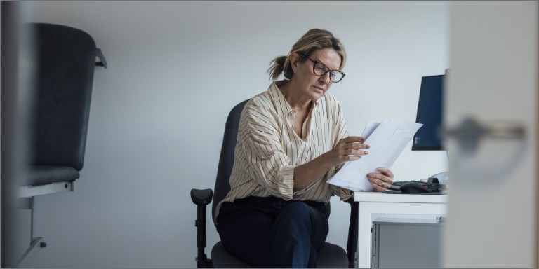 kvinde_kontor_content-header_768x384