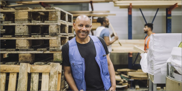 mand_trlager_smil_content-header_768x384