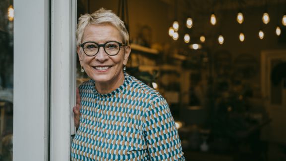 ldre_kvinde_i_drbning_article-card_576x324