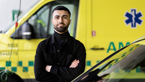 Karvan Shojaeipoor er ambulanceredder og drømmer om en lederstilling