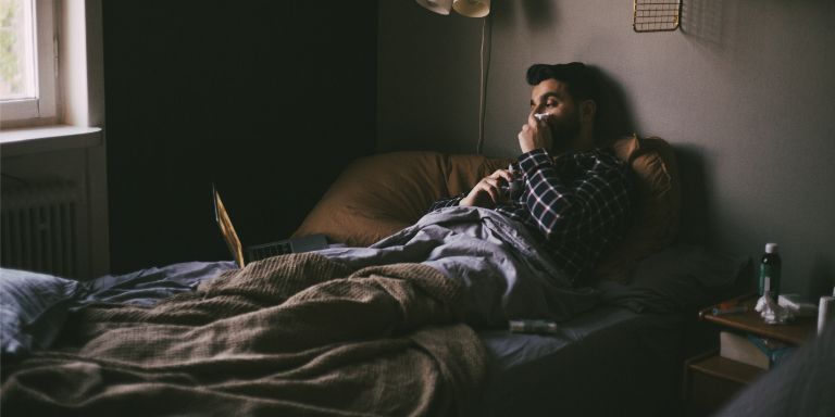 Mand_syg_i_seng_content-header_768x384